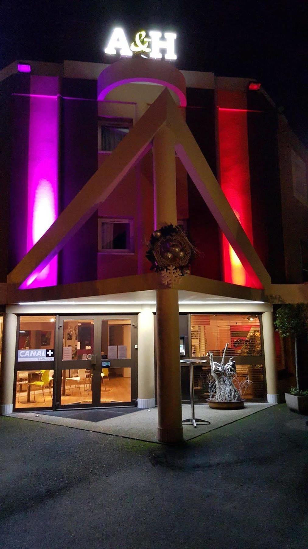 A&H Privilege Lyon Est - Saint Priest Eurexpo Bagian luar foto